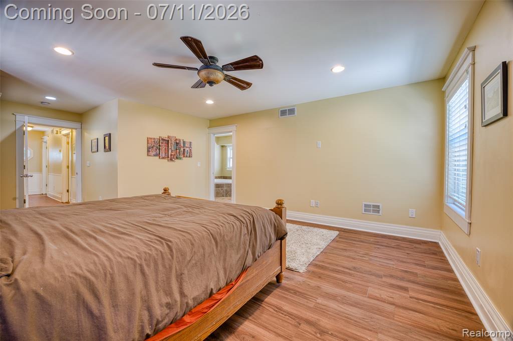 904 N Michigan Avenue, Howell, MI 48843 — Photo 32