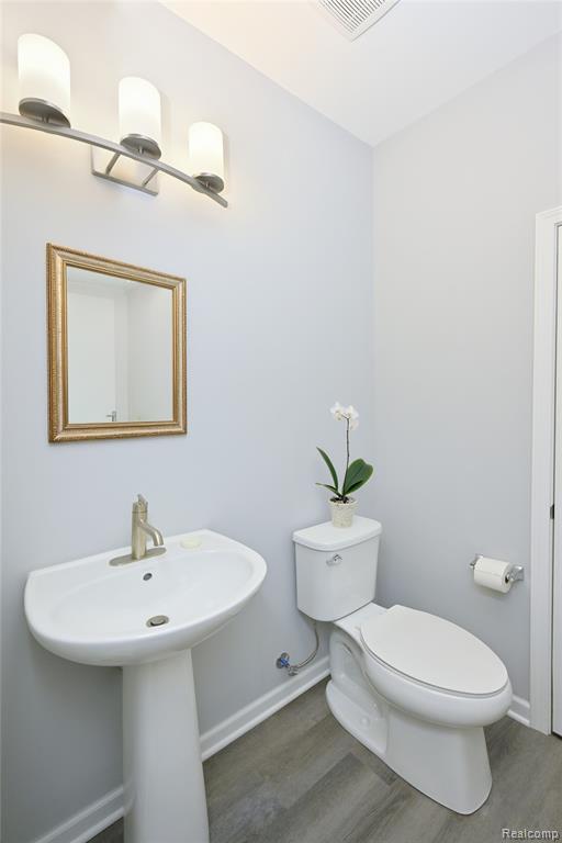 764 Huntley Lane, Troy, MI 48085 — Photo 17