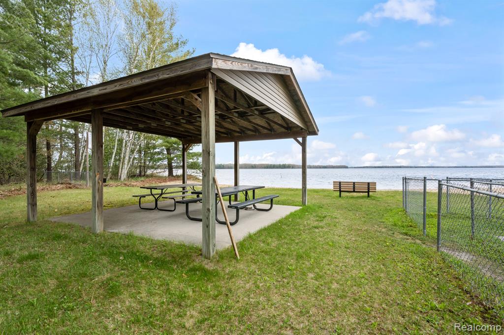 1125 HOUND DOG Trail, St. Helen, MI 48656 — Photo 30