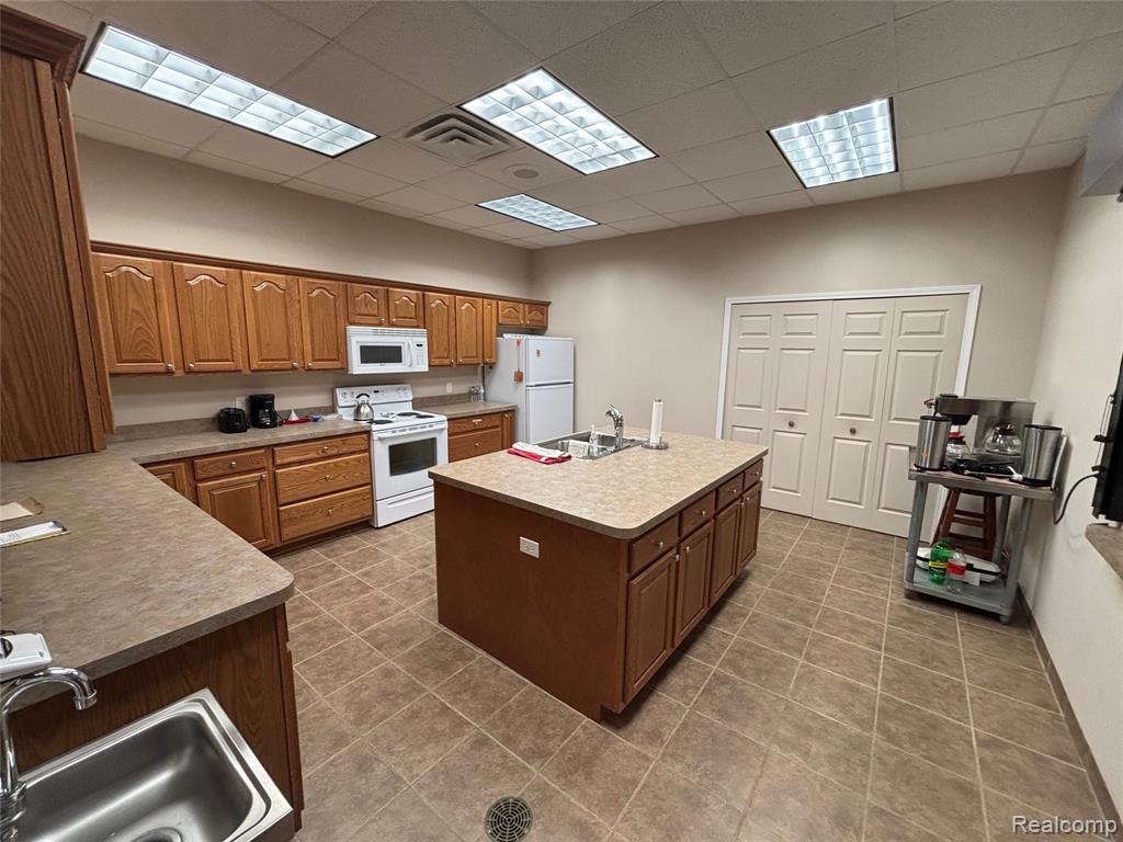 7191 E Imlay City Road, Imlay City, MI 48444 — Photo 20
