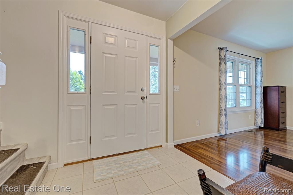2324 Malena Lane, Oxford, MI 48371 — Photo 2