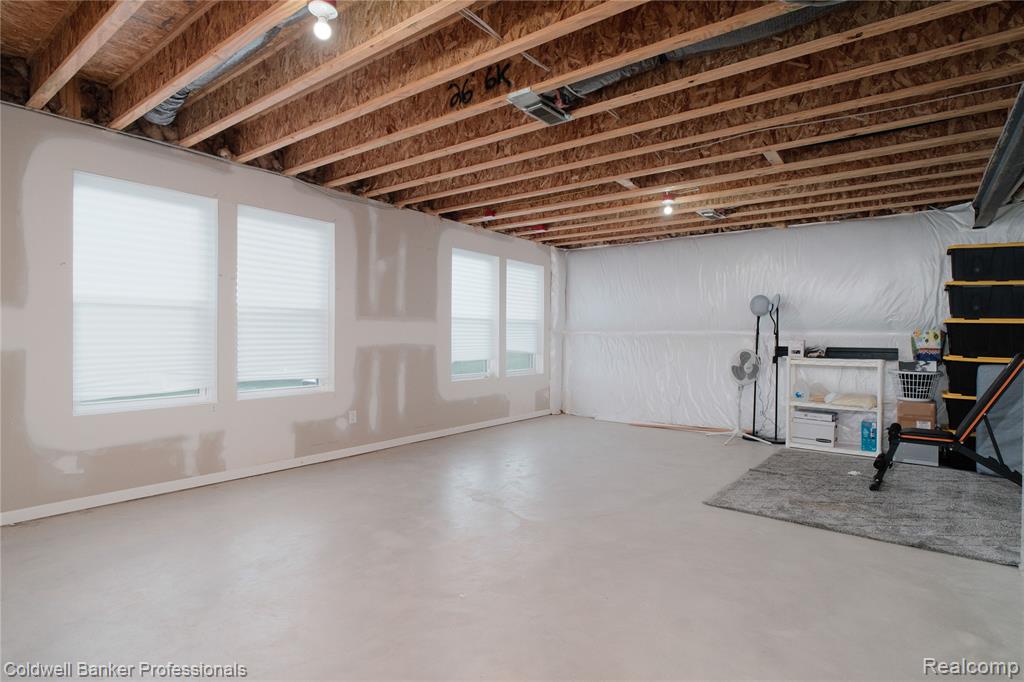 4813 Marquette Drive, Milford, MI 48381 — Photo 36