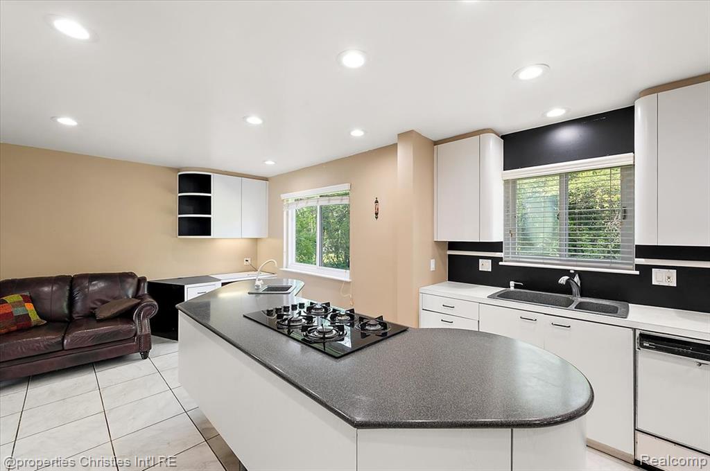 6628 Heather Heath, West Bloomfield, MI — Photo 20
