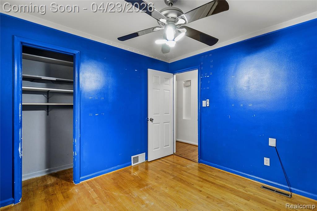 9538 Hazelton, Redford, MI 48239 — Photo 12