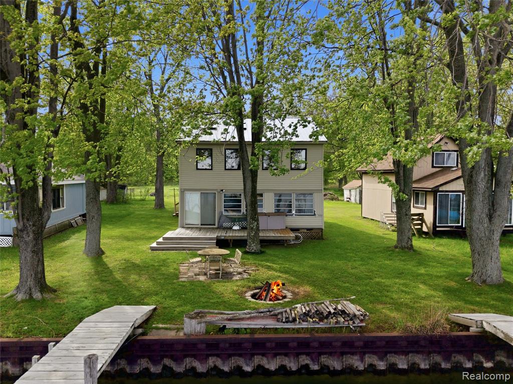 6556 Dickinson Island, Algonac, MI 48001 — Photo 37