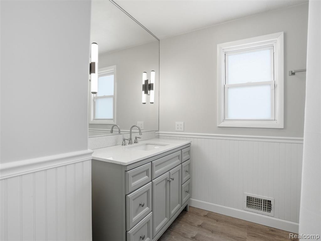 15380 Maxwell Avenue, Plymouth, MI 48170 — Photo 23
