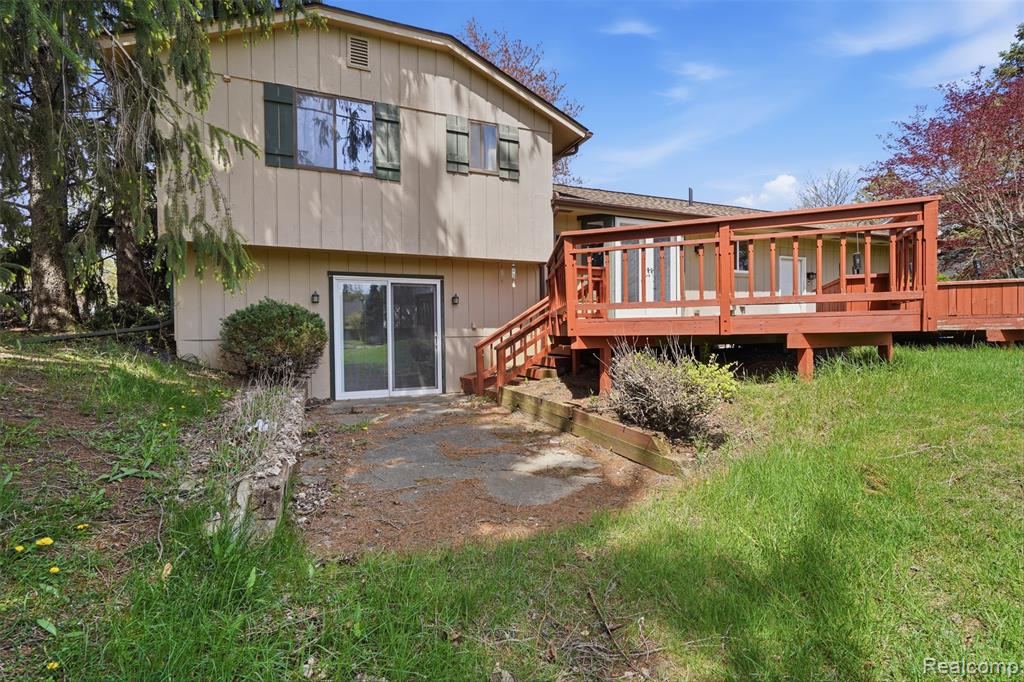 3756 Chevron Drive, Highland, MI 48356 — Photo 24