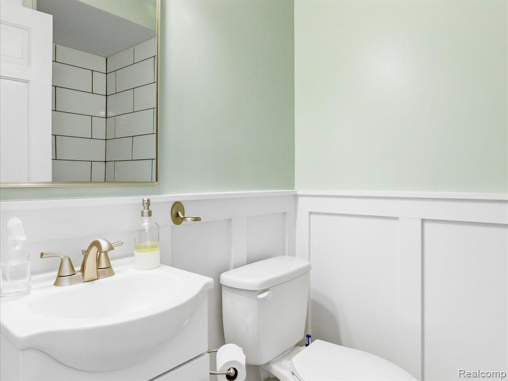 2956 Maywood Drive, Port Huron, MI 48060 — Photo 35