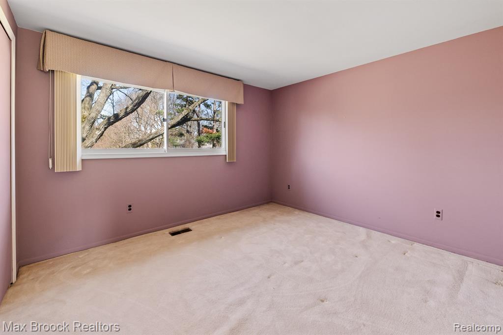 4838 KEW Court, Bloomfield Hills, MI 48301 — Photo 35