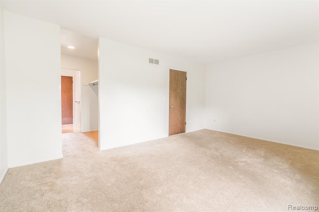 2109 PAULINE CT, Ann Arbor, MI 48103 — Photo 18