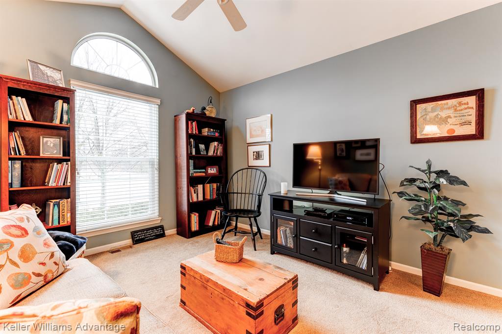 40807 Lenox Park Drive, Novi, MI 48377 — Photo 20