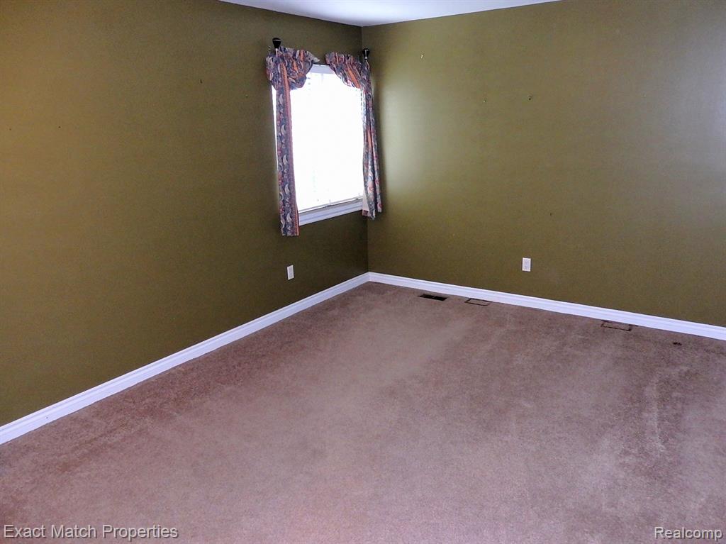 4411 Laurel Club Circle, West Bloomfield, MI 48323 — Photo 25