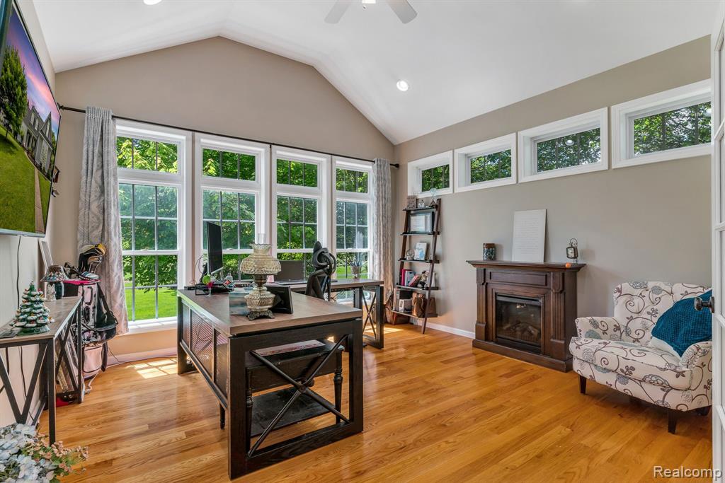 5827 WESTWOOD Drive, Grand Blanc, MI 48439 — Photo 28
