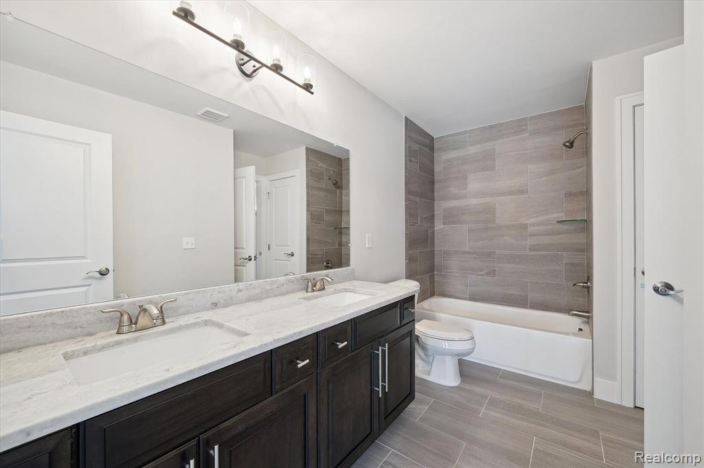 53749 Champlain Street, Macomb, MI 48042 — Photo 18