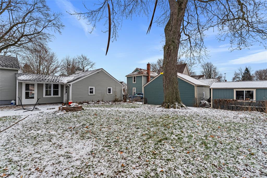 206 E Tuscola Street, Durand, MI 48429 — Photo 34