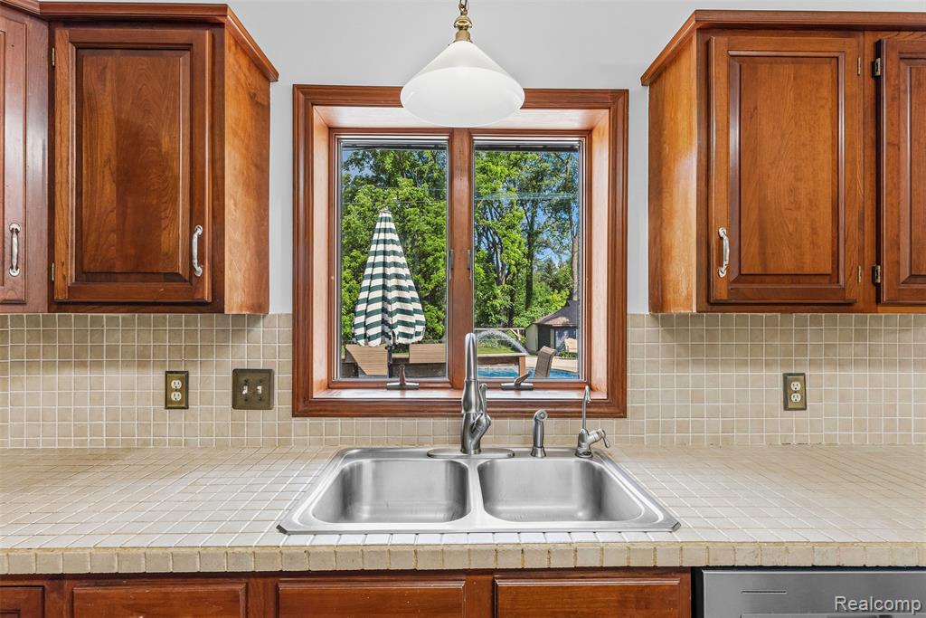 6699 E Lansing Road, Durand, MI 48429 — Photo 18