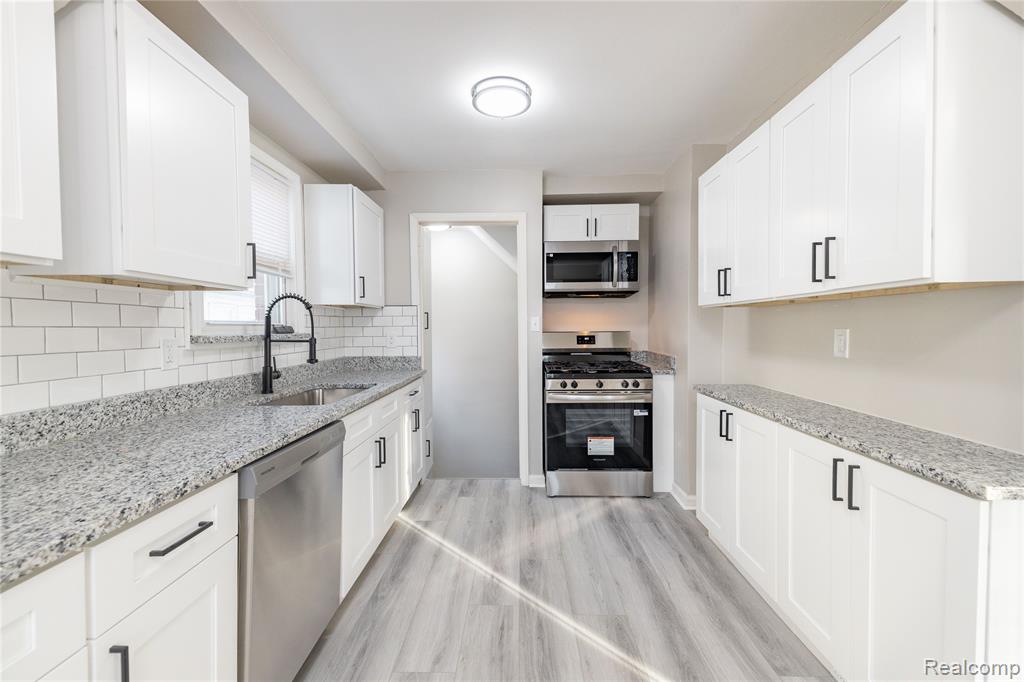 9255 Hubert Avenue, Allen Park, MI 48101 — Photo 9