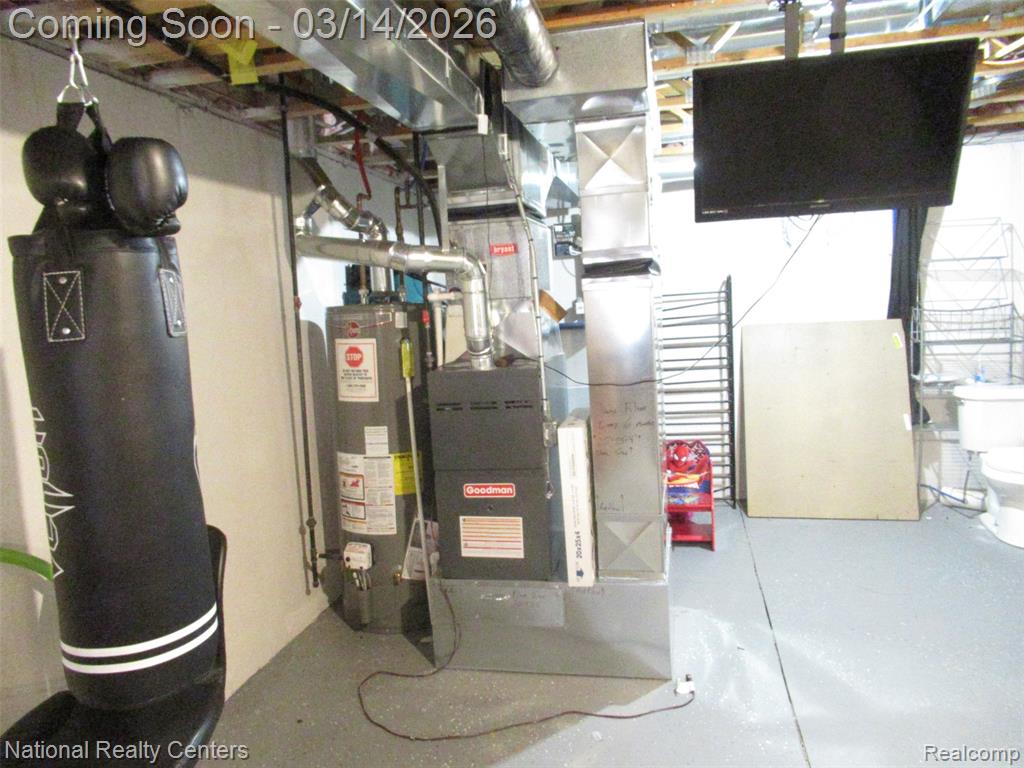 13107 St Ervin Street, 42, Detroit, MI 48205 — Photo 18