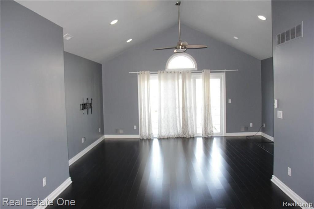 45435 N STONEWOOD Road, Canton, MI 48187 — Photo 8