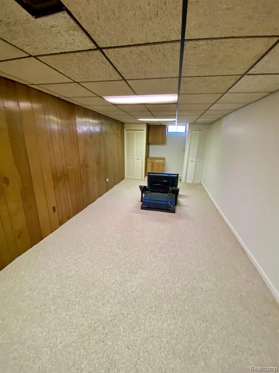6643 GUILDFORD Drive, Shelby Twp, MI 48316 — Photo 21
