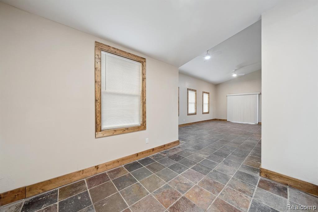 8270 McClements Road, Brighton, MI 48114 — Photo 12