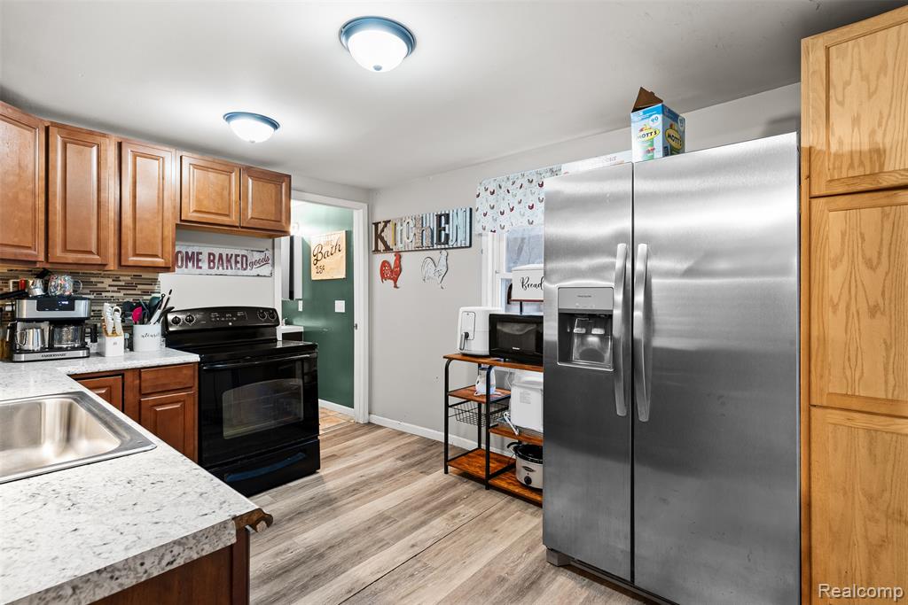 7250 Frances Road, Flushing, MI 48433 — Photo 14