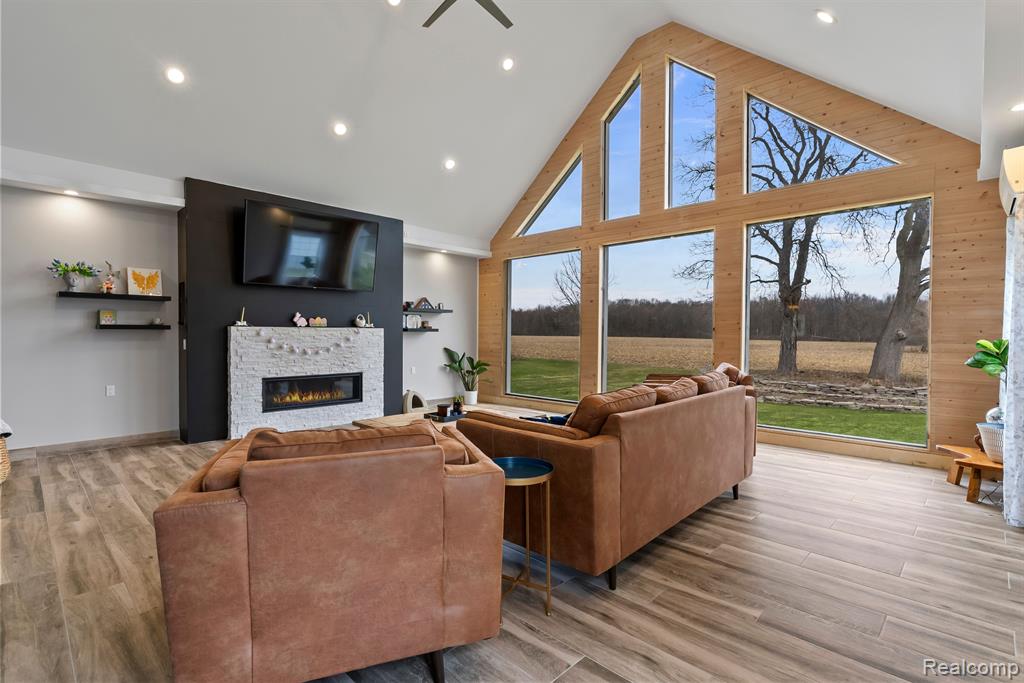 5188 Walkabout Lane, Swartz Creek, MI 48473 — Photo 17
