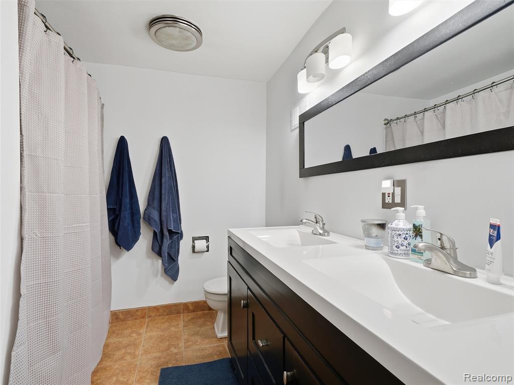 50656 Jefferson Avenue, C7, New Baltimore, MI 48047 — Photo 12