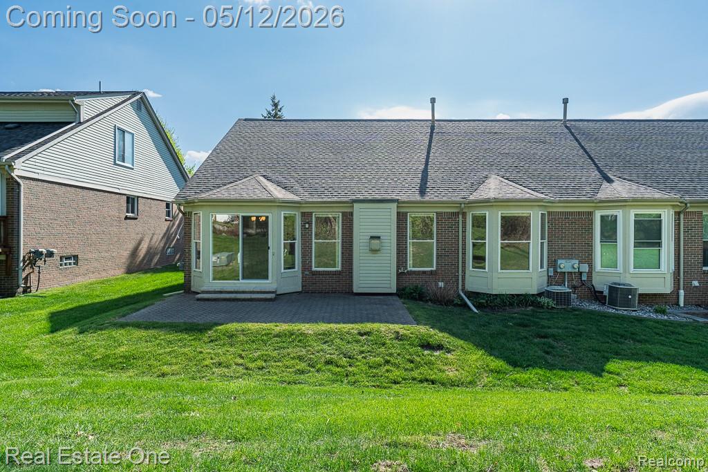 1110 Churchill Circle, Rochester, MI 48307 — Photo 42