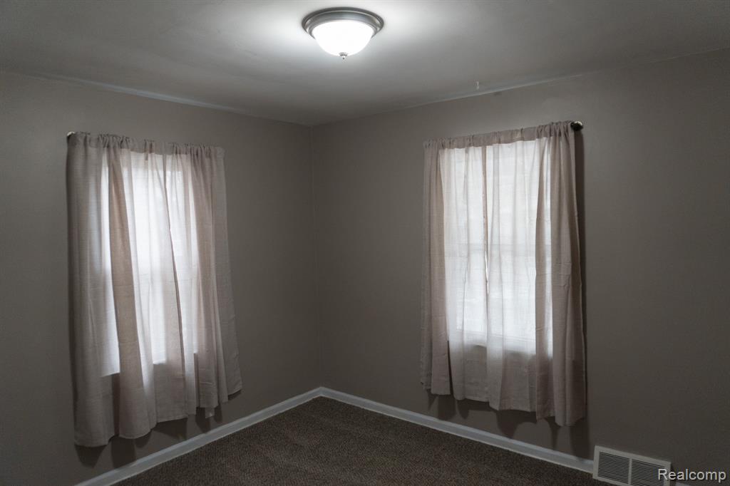 737 Campbell Street, Flint, MI 48507 — Photo 16