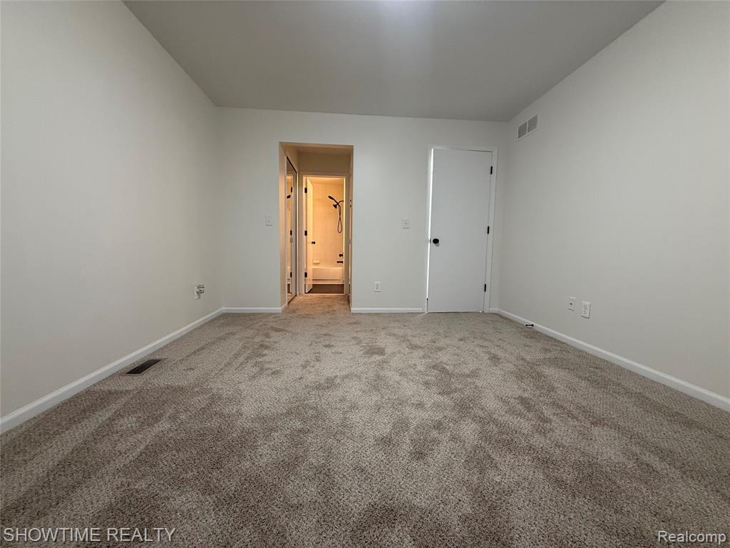 45204 Fryer Drive, Macomb, MI 48044 — Photo 9
