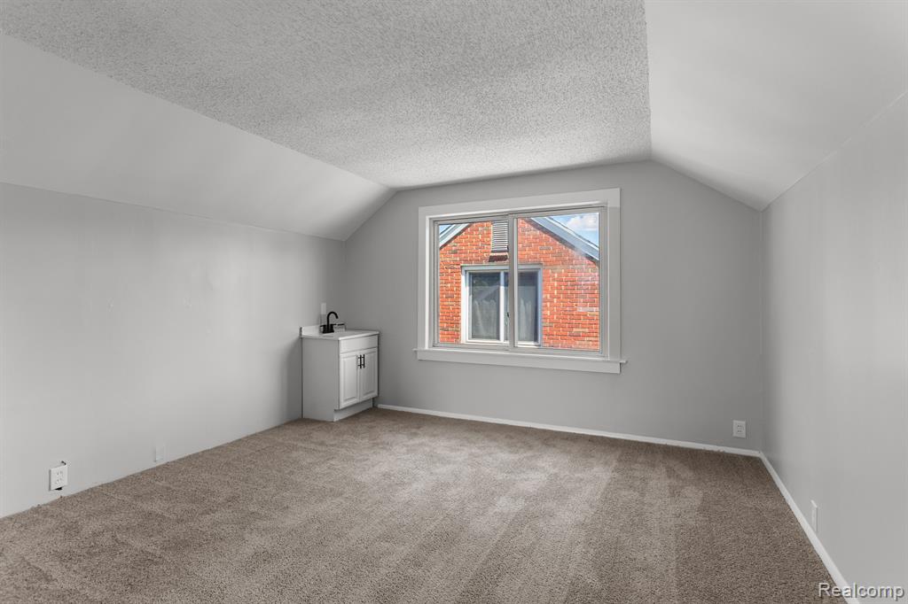 9131 WHITCOMB Street, Detroit, MI 48228 — Photo 26