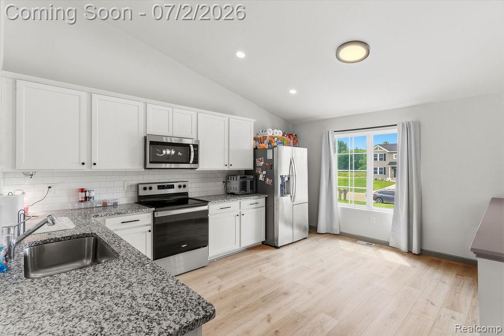 4469 Soya Avenue, Swartz Creek, MI 48473 — Photo 9