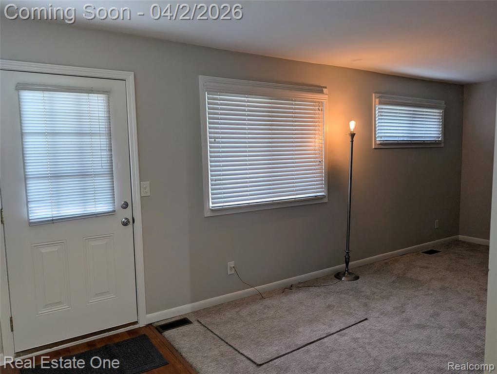 6023 N GLOBE Street, Westland, MI — Photo 9