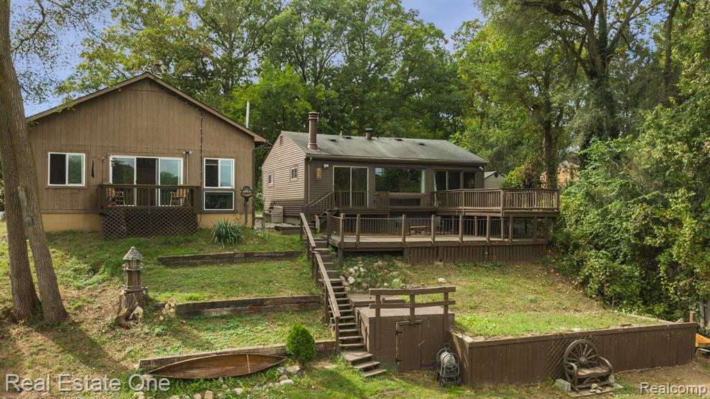 200 E CANYON Drive, Milford, MI 48380 — Photo 3