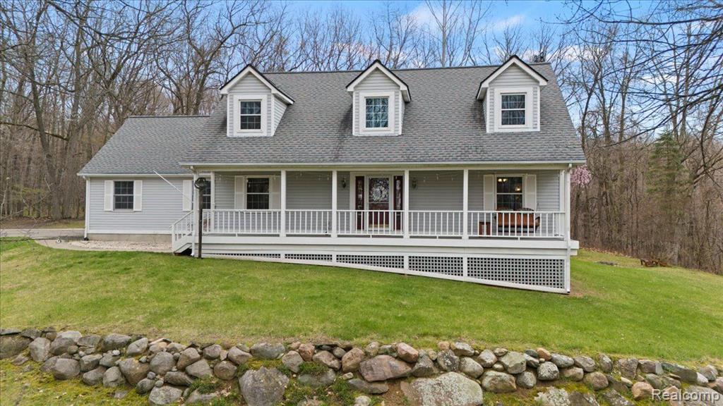 845 Rowlinson Lane, Ortonville, MI 48462 — Photo 2
