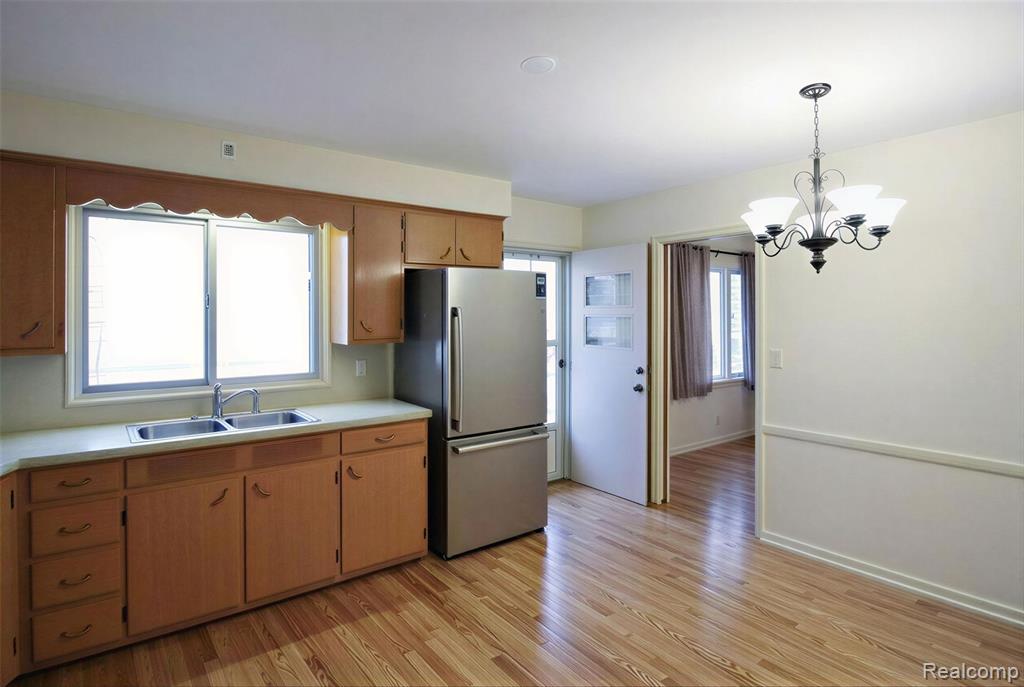 734 N Monroe Street, Monroe, MI 48162 — Photo 6