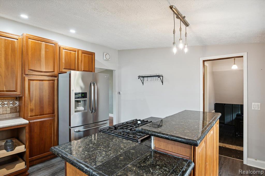 8537 Moms Drive, Belleville, MI 48111 — Photo 12