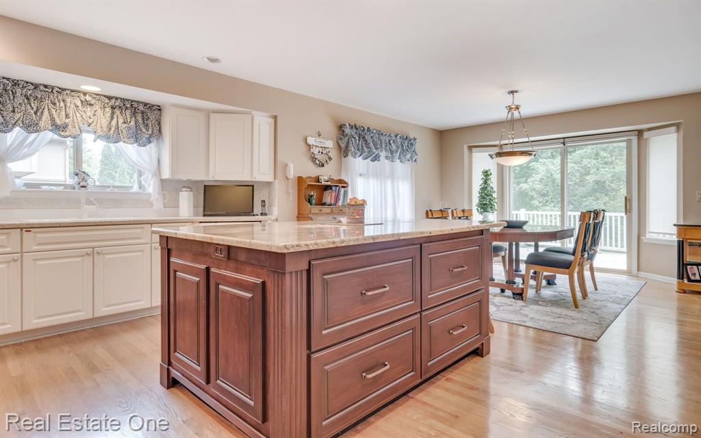 6894 LANCEWOOD, Shelby Twp, MI 48316 — Photo 21