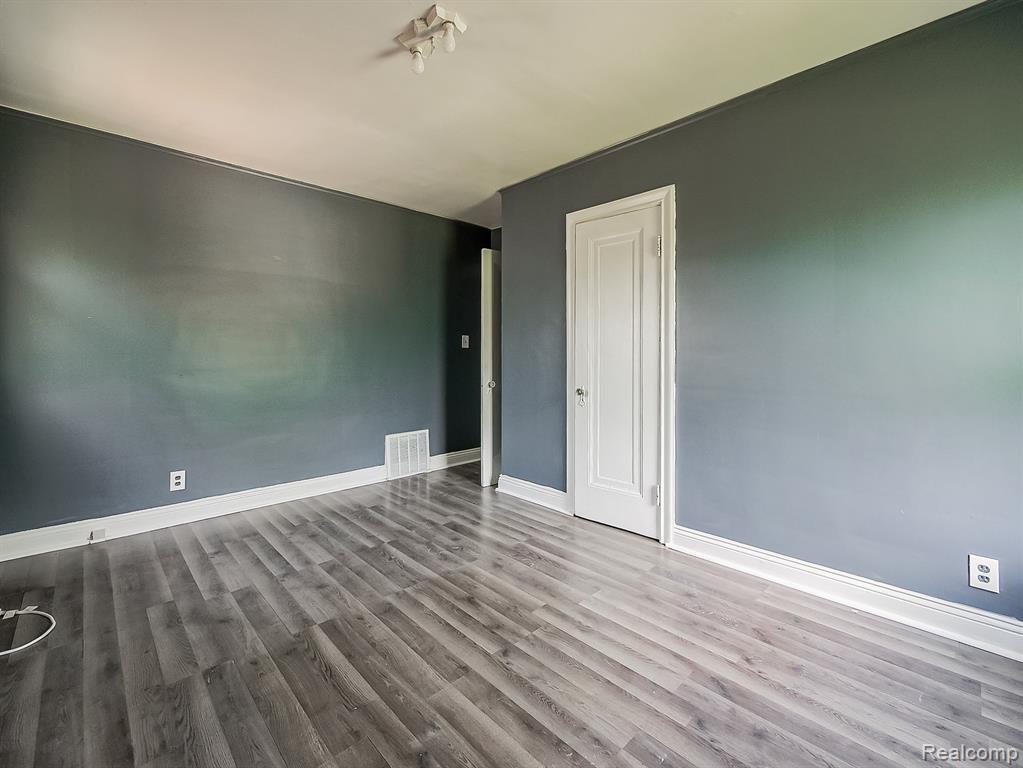 9379 Birwood Street, Detroit, MI 48204 — Photo 17
