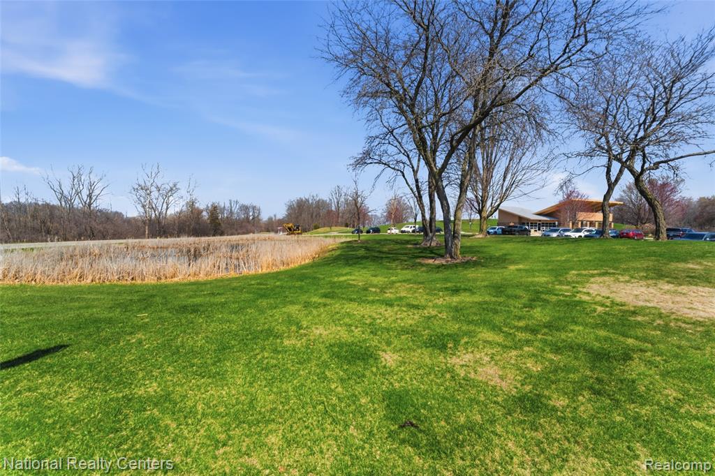6276 N Shore Drive, West Bloomfield, MI 48324 — Photo 51
