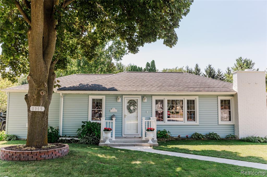 1115 Kingston Avenue, Flint, MI 48507