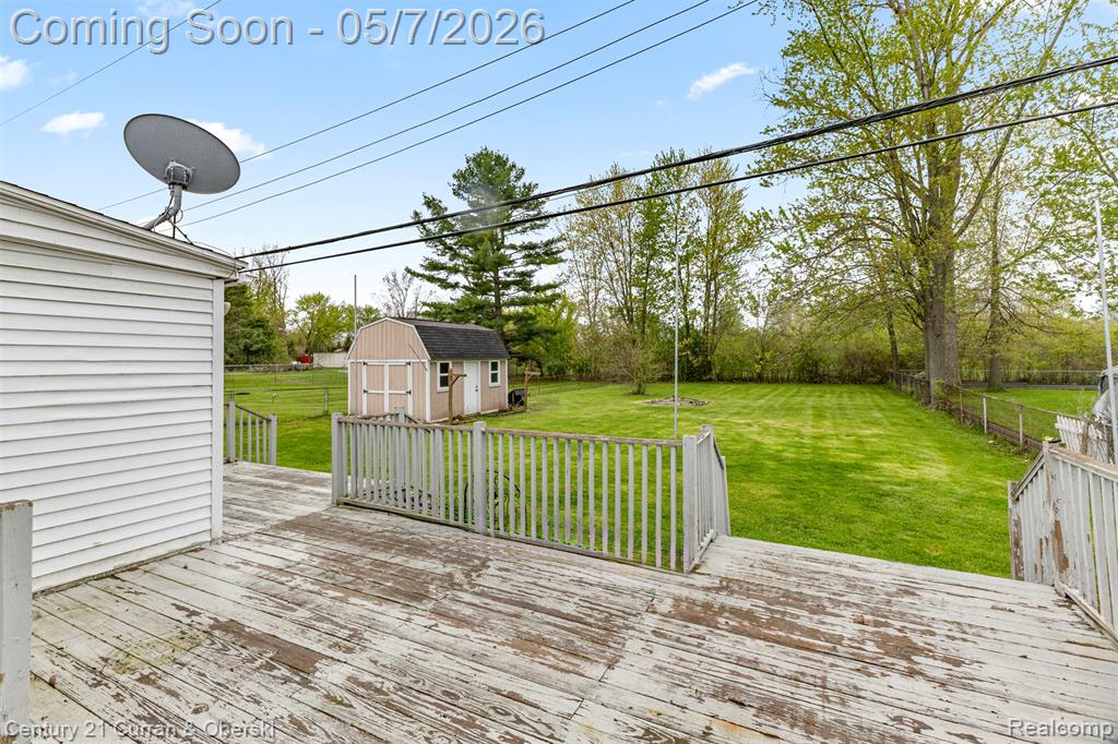 24628 Woodland Drive, Flat Rock, MI 48134 — Photo 32