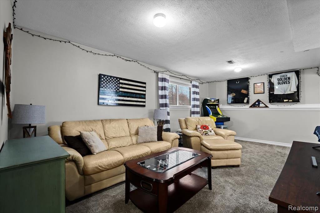 6330 Riverdale Road, Whitmore Lake, MI 48189 — Photo 23