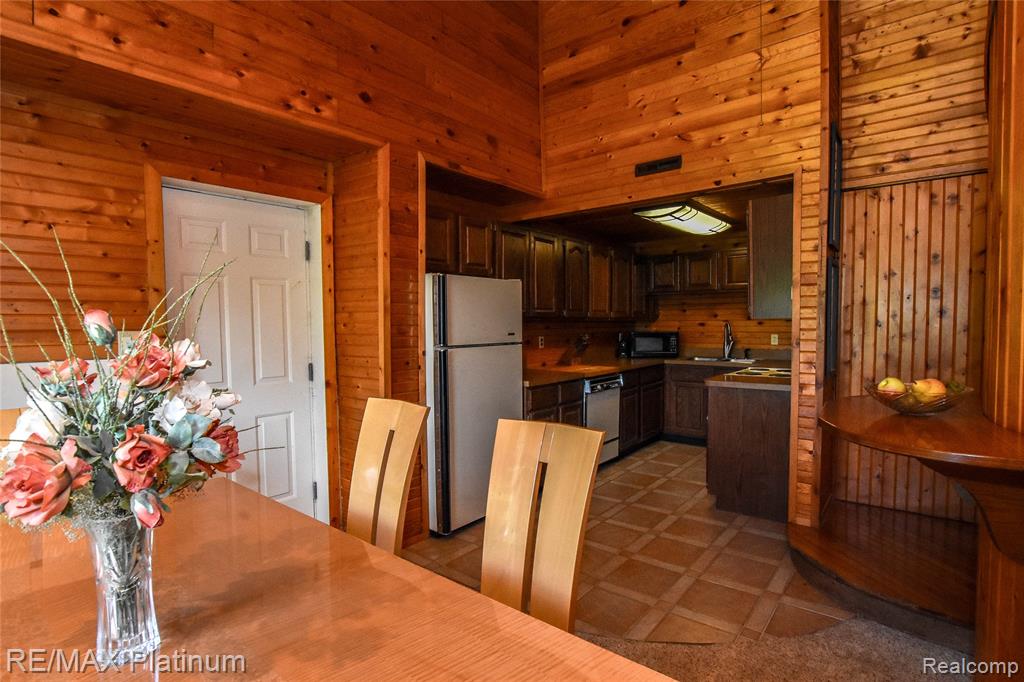 5160 Fenton Road, Fenton, MI 48430 — Photo 38
