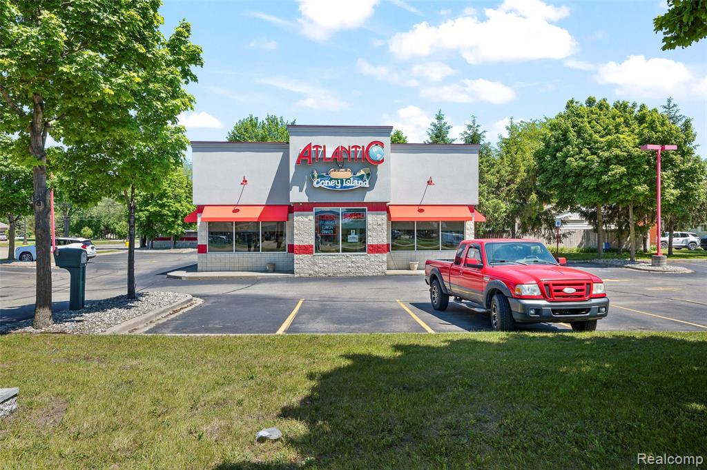 42922 Van Dyke Avenue, Sterling Heights, MI 48314 — Photo 10