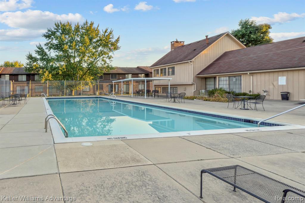 26692 Summerdale Drive, Southfield, MI 48033 — Photo 37