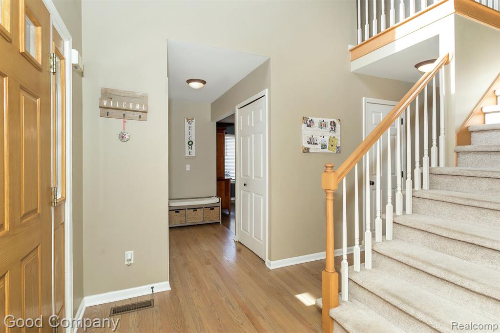 883 VANDERPOOL Drive, Troy, MI 48083 — Photo 4