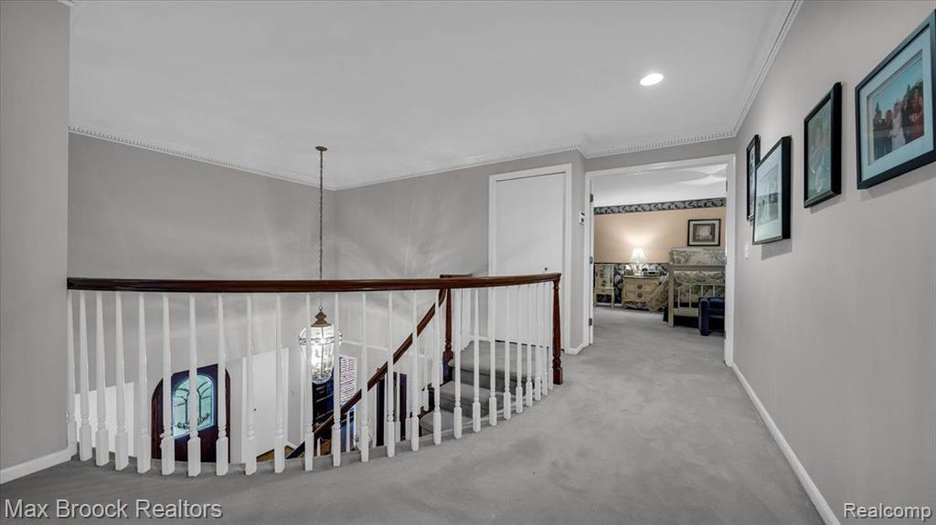 404 SHELLBOURNE Drive, Rochester Hills, MI 48309 — Photo 47