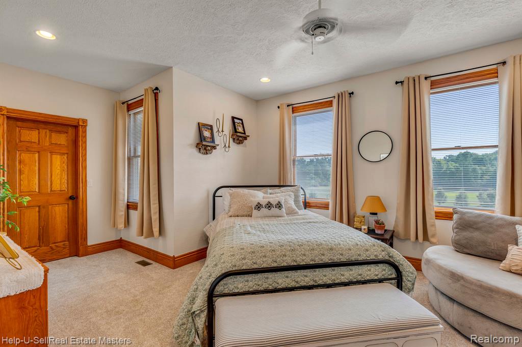 2152 HUNTERS Park W, St. Clair, MI 48079 — Photo 55